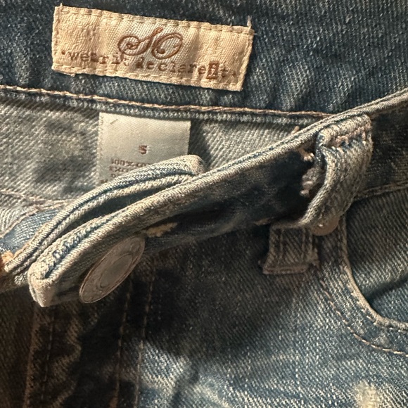 Wear it declare it distressed shorts size 5 EUC - Picture 3 of 3